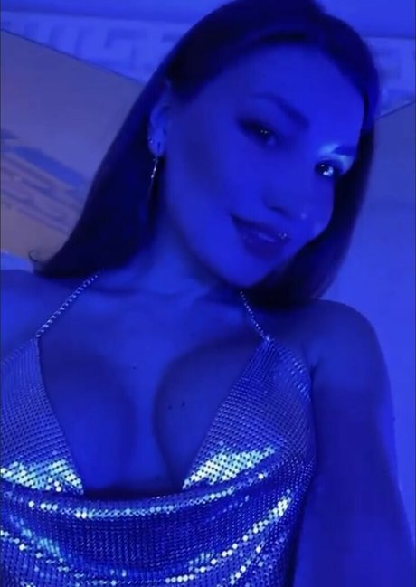 かわいいアナルオンリーファンズ セクシーヌード 写真