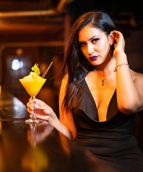 Rocio Lazarte 高品質スター 写真