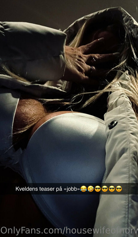 housewifeofnorway ポルノスター 裸 ギャラリー