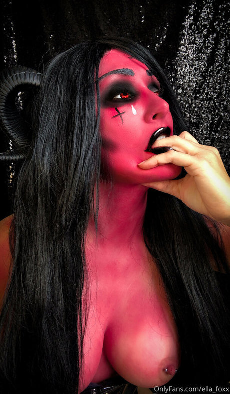 ビーチの熟女オンリーファンズ HD アーカイブ