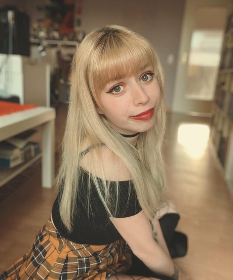 LegendLuna 美しいポルノスター 写真