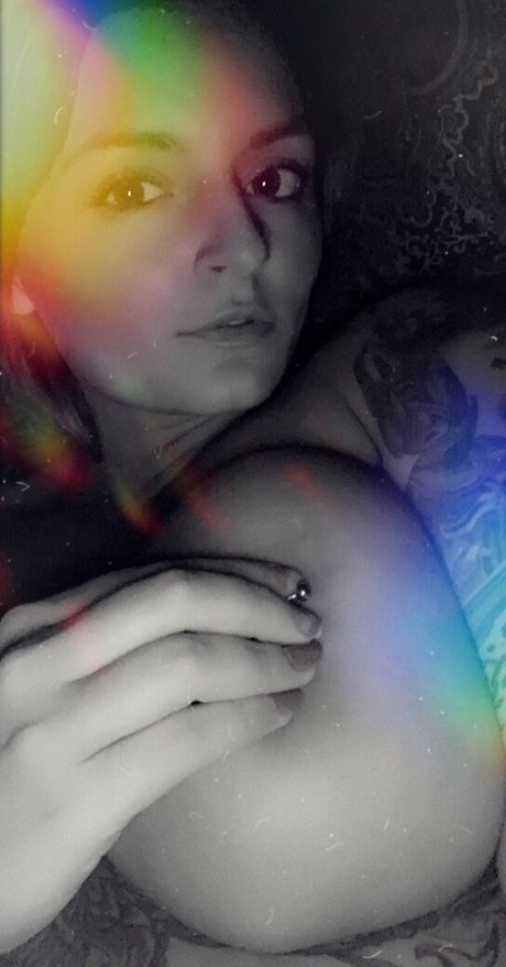 theinkedbunnie エロティックなモデル 画像