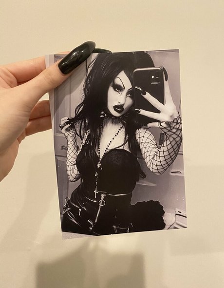 ランジェリーヌードオンリーファンズ xxx ギャラリー