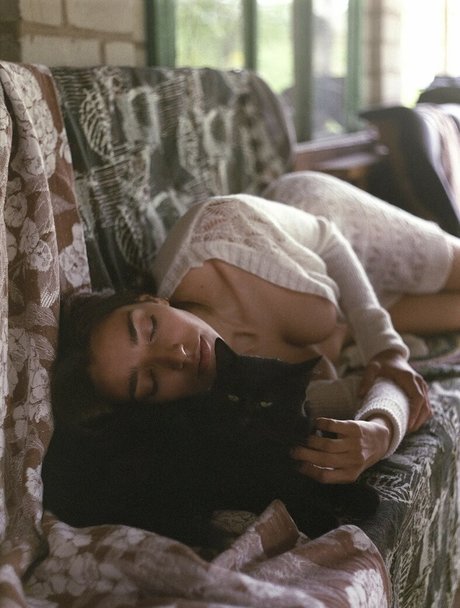 曲線美のブロンドオンリーファンズ 無料ヌード ギャラリー