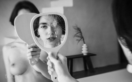 曲線美の女の子オンリーファンズ アダルト ギャラリー