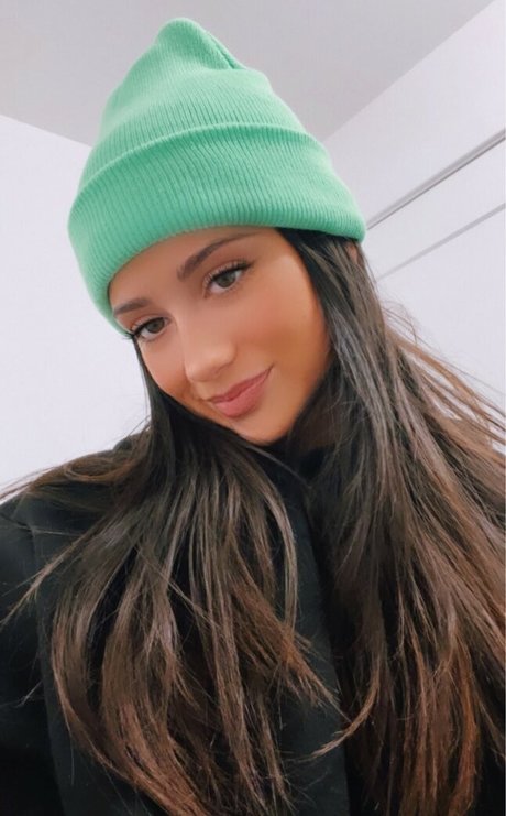 Emma Trout セックスモデル 画像