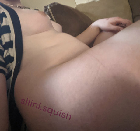 筋肉トランスオンリーファンズ セクシー裸 写真