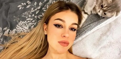 Arthemis Cuibari 最高のスター 写真