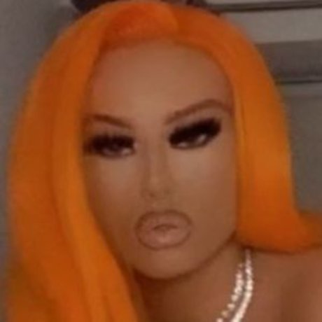 Saffron Jenkins ポルノスター ホット 写真