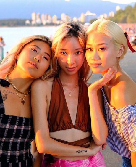 Fearfiction 裸のスター ギャラリー