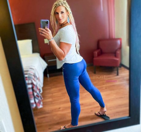 Hottrayne トップモデル 写真