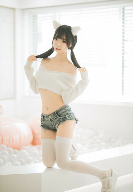 hattiecos 美しいモデル 画像