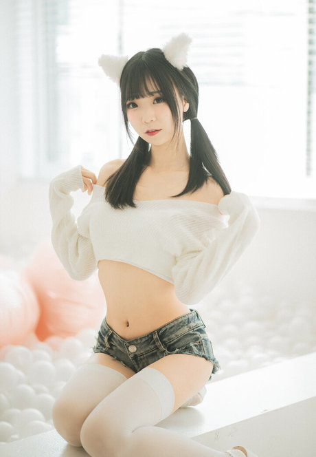 hattiecos 裸の女優 ギャラリー