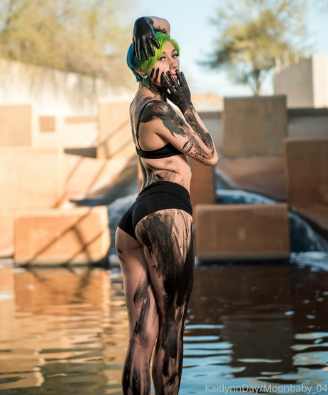 moonbabyfuxk 高品質スター 画像