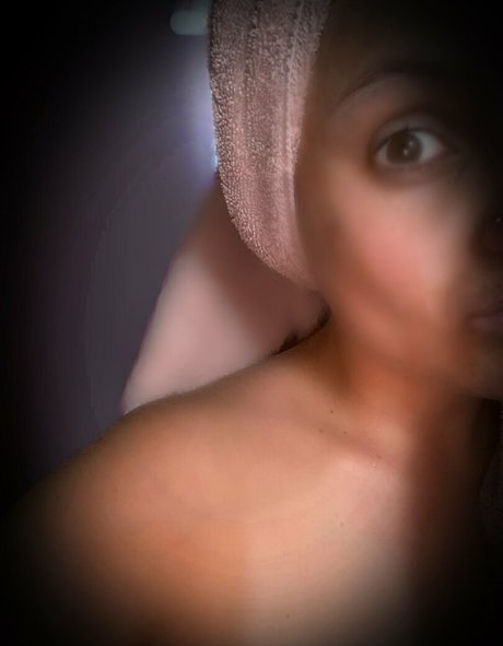 longgone2022 かわいいモデル 画像