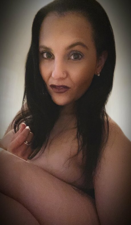 金髪のホットな妻オンリーファンズ 美しいポルノ 画像