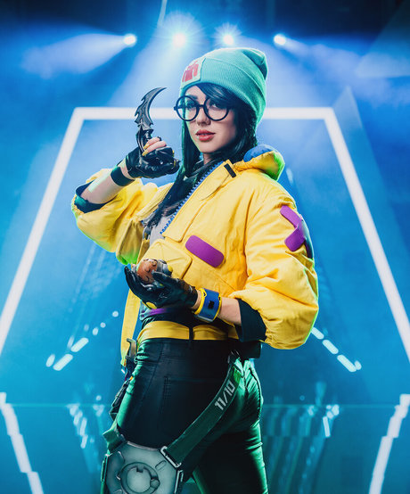 ランジェリーヌードオンリーファンズ セックス 画像