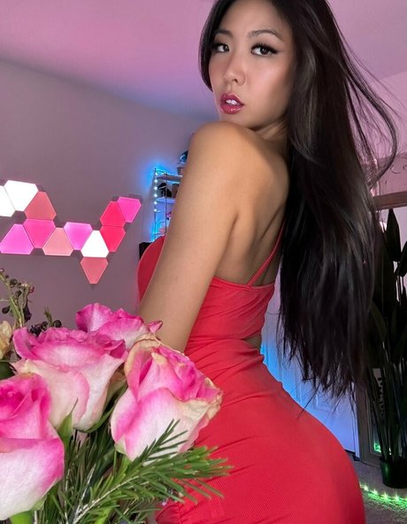 Classic Christinee ヌードスター 写真