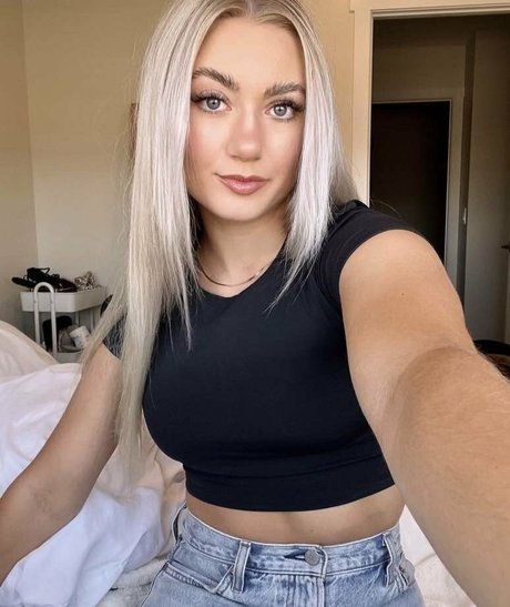 タトゥーオンリーファン 無料ヌード 写真