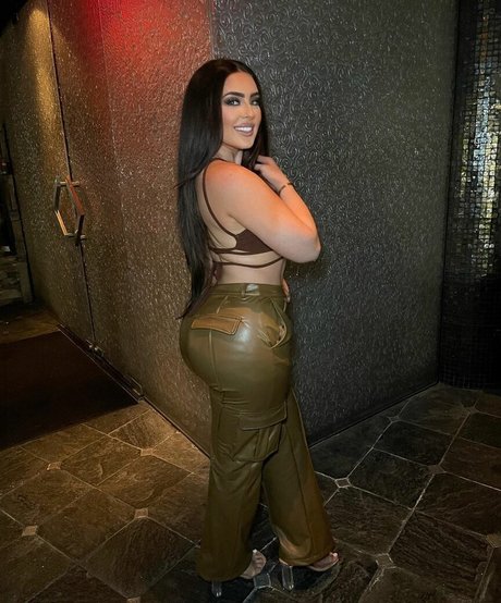 Mamiii アダルトモデル ギャラリー