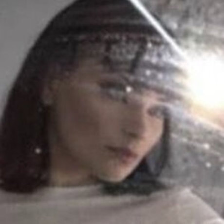 Emzii 50 セクシーなスター 写真