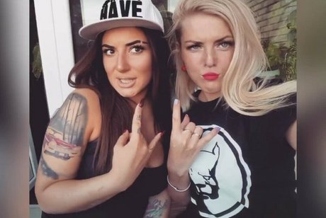 ワックスオンリーファン ホットセックス 写真