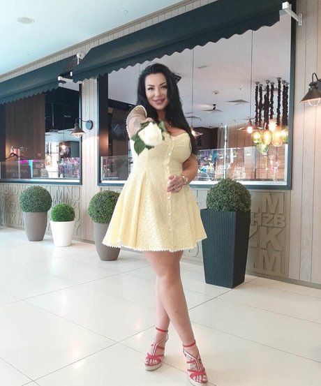 ゲイナー・オンリーファンズ セクシーヌード 写真