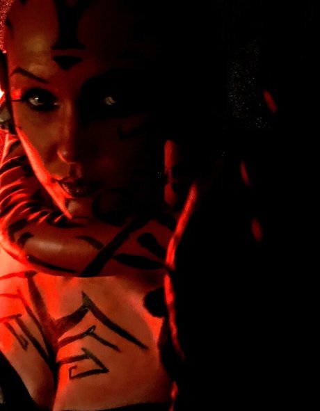 お尻を広げるオンリーファンズ ポルノ アーカイブ