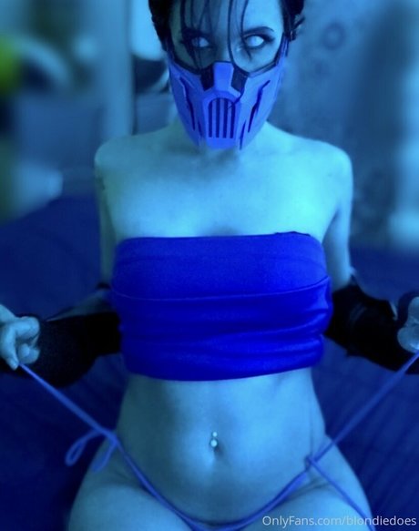 blondiedoes トップモデル 写真