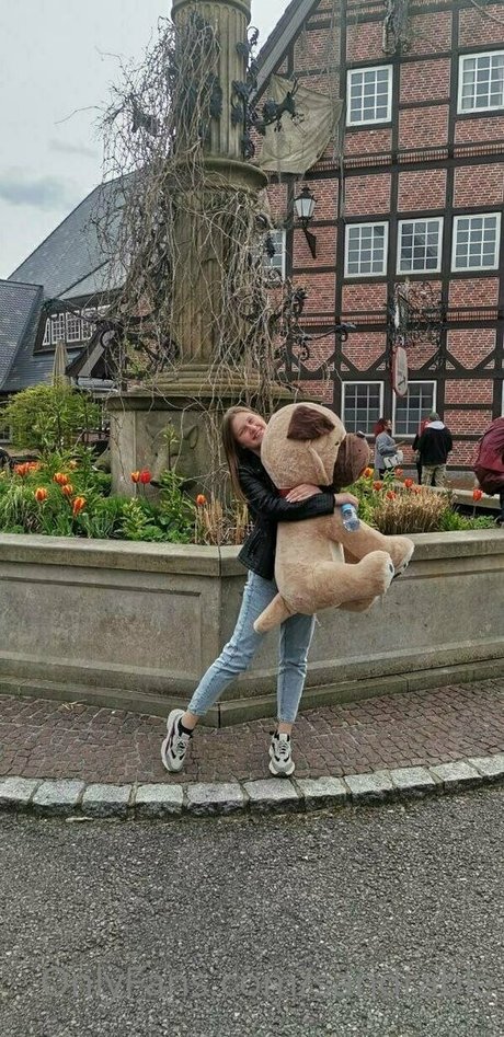 熟女のおっぱいオンリーファンズ 無料ポルノ 画像