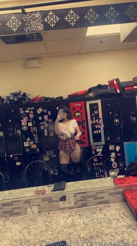 マッサージセラピストオンリーファンズ セクシーヌード 画像