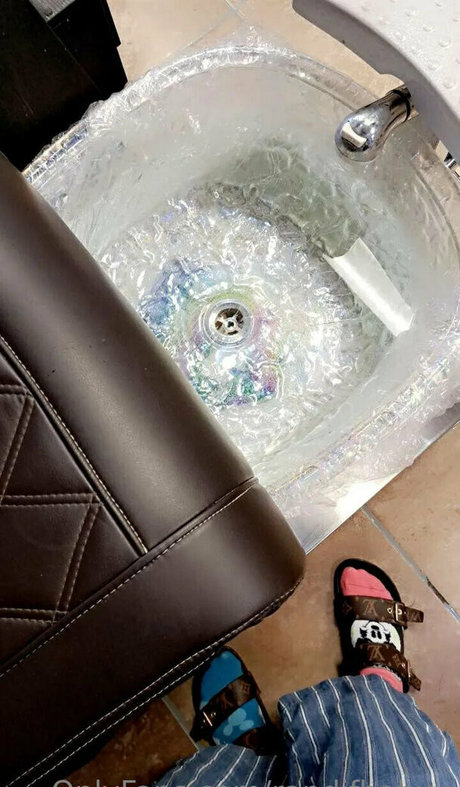 ボディビルダーヌードオンリーファンズ セクシーxxx 写真