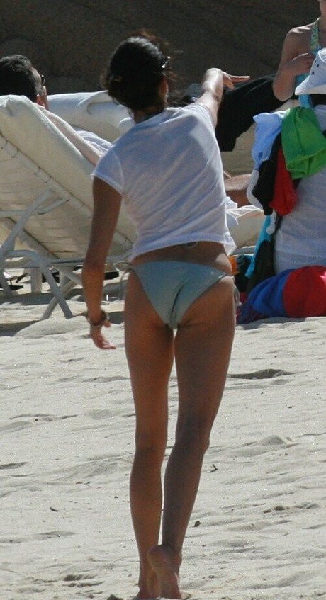 ダウンオンリーファン 無料ポルノ 写真