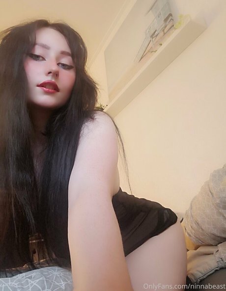 金髪の筋肉オンリーファンズ ホット 画像