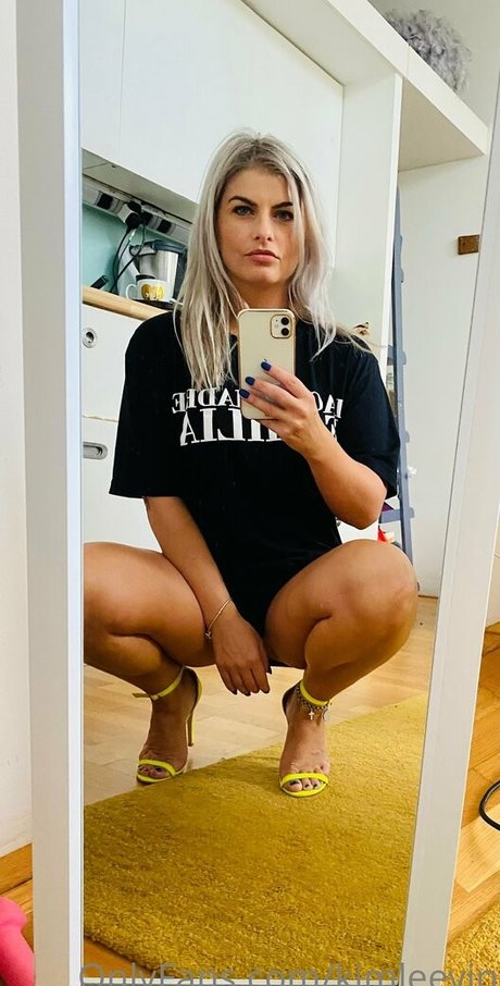 housewifekim ヌードモデル 写真