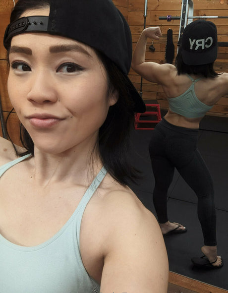 risqkayfeed 独占スター 写真