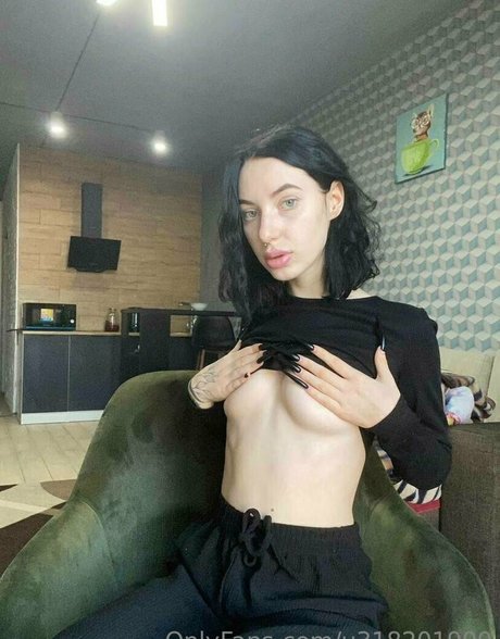 misaki meii トップモデル 画像