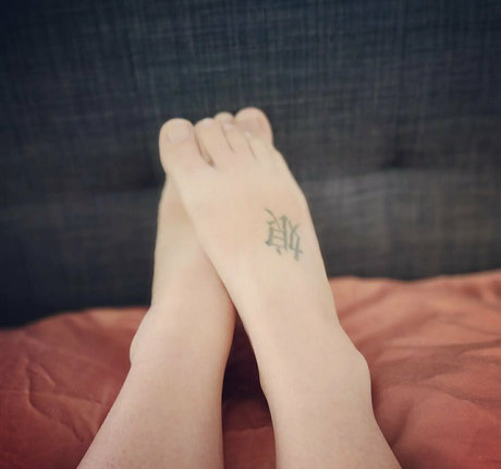 赤毛の痩せたオンリーファンズ 美しいヌード 写真