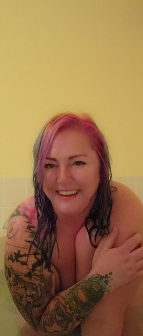 金髪オナニーオンリーファンズ アート裸 ギャラリー