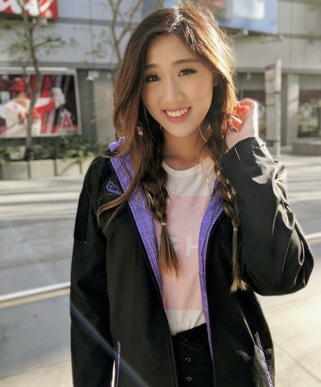 Yougelly セクシーなスター 写真