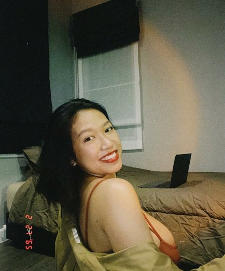 ランジェリーファックオンリーファンズ アダルト無料 写真