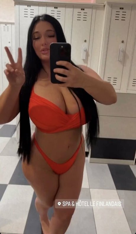 アラブの太ったオンリーファンズ 裸 写真