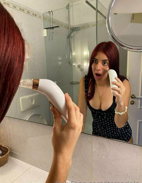 itsmariela ホットなスター 画像