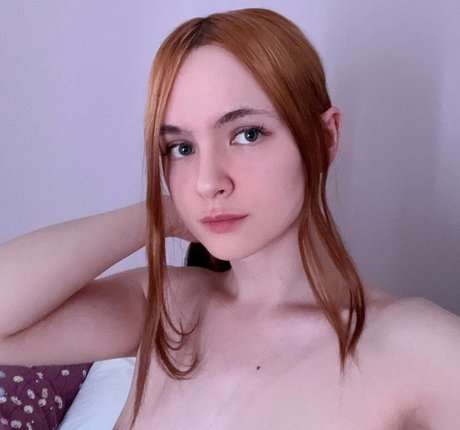 痴女妻オンリーファンズ 美しいヌード 画像