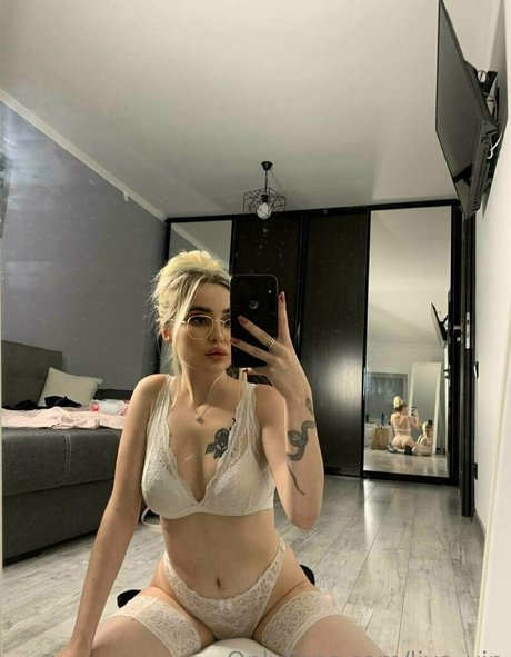 フィットネスベイビーオンリーファンズ セックス ギャラリー