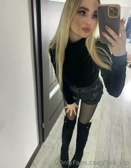 liya barbi your スターセックス 写真