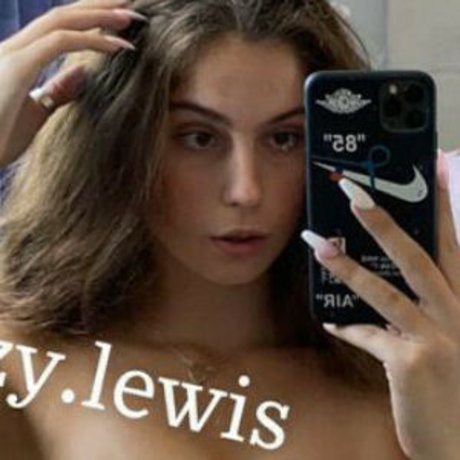 Izzy Lewis 無料のポルノスター 写真
