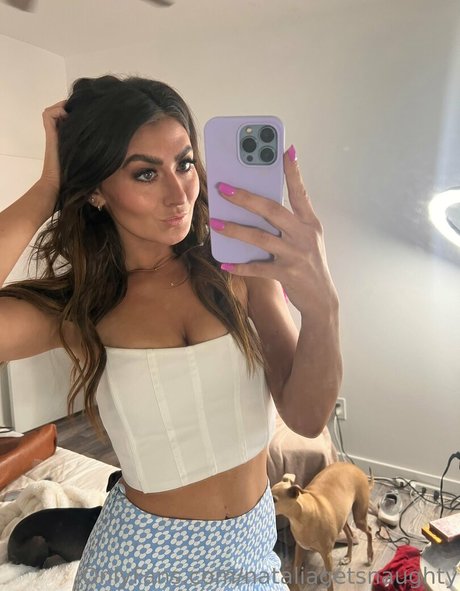 乳首 オンリーファンズ 素敵 写真