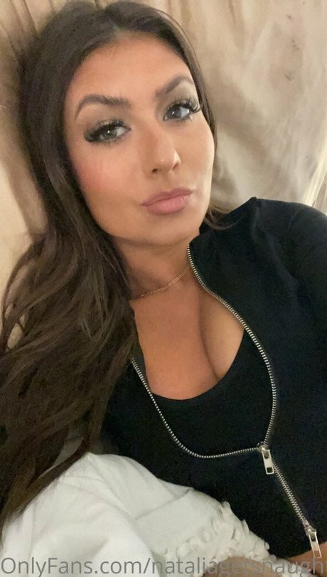 ランジェリーファックオンリーファンズ 裸 画像