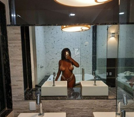 Gabi Balestrini スター 裸 写真